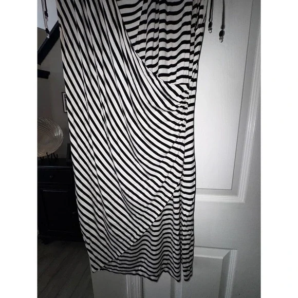 Soma Intimates Black White Stripe Wrap Dress Bamboo Spandex Knit Medium - Picture 6 of 7